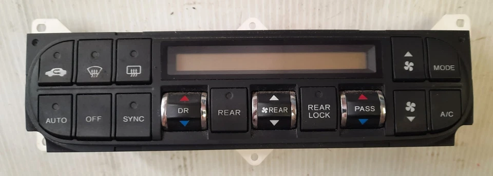 2006 Honda Odyssey Climate Control - Image 1 of 3