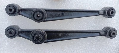 88-91 HONDA CRX - BASE - JUEGO DE BRAZO DE CONTROL INFERIOR TRASERO SIN BALANCEO Estampado HF Foto 1 de 3