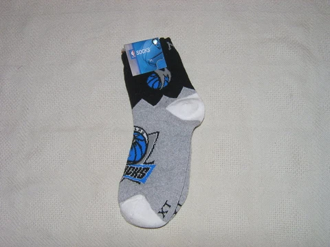 Basketball Dallas Mavericks NBA Youth/Adult Socks Sz 9-11 NWT Cover