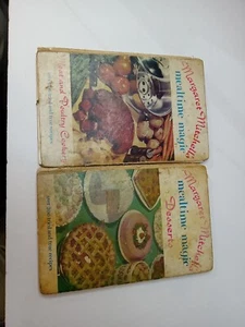 Margaret Mitchell's Mealtime Magic - Volumes 1 & 2 - First Printings - 1951 - Bild 1 von 9