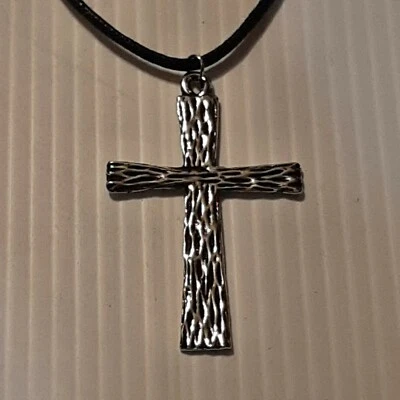 WOOD GRAIN LOOK CROSS  Pewter Pendant Charm / 26" Adjustable Necklace - Image 1 of 3