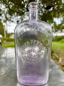 Antike Pint Whisky Flasche Fred Ferris Großhandel Farben ELMIRANNY Amythest Farbe - Bild 1 von 7