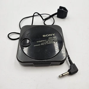 Sony AN-6P Compact Antenna Short Wave Attached Hanger Clip Reel-In - Picture 1 of 3