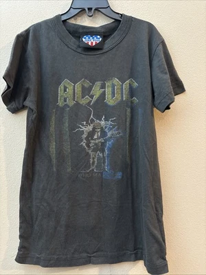 Camiseta AC DC Junk Food Youth Who is Who tamanho médio banda de rock infantil - Imagem 1 de 4