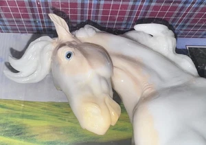 RARE SIGNED Breyer 2020 Glossy Faugh-A-Ballagh of WillowWind Cheesecake #711382 - Picture 1 of 12