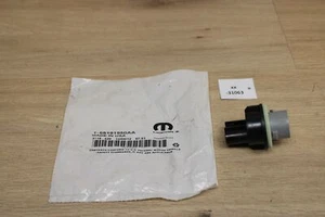 MOPAR 68191950AA Presa segnale di parcheggio e svolta NOS NUOVO originale xx31063 - Foto 1 di 2