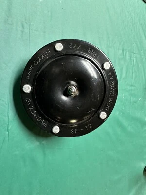 Kawasaki KZ 650 C2 1978 bocina OEM# 27003-076 bonito original en buen estado Foto 1 de 4