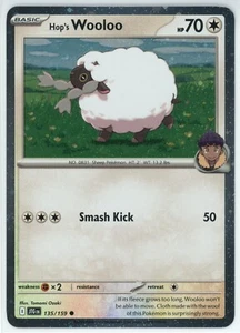 Hop's Wooloo 135/159 S&V JT Cosmos Holo con vortice - Promo Pokémon TCG 2024 - Foto 1 di 3