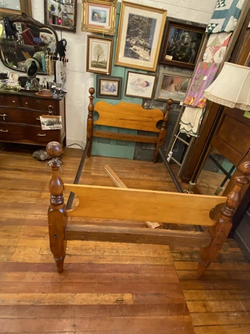 1850's Antique Wood Primitive Cannonball Full Size Bed Cover