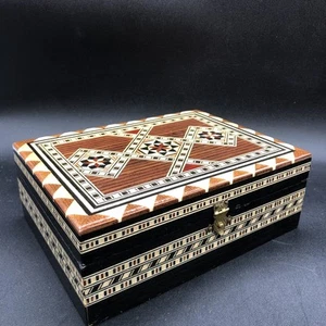 Vtg Marquetry Inlaid Wood Jewelry Trinket Box Lacquered 6.25” X 4.75” X 2.25” - Picture 1 of 15