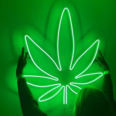 Hanfblatt Neon Style LED Schild – USB Leuchtschild dimmbar für Lounge 48x44cm - Bild 1 von 4