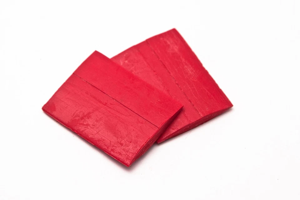 Tailors Chalk RED 48 /Box Disappear after ironing chalk used by tailors to mark - Image 1 of 1