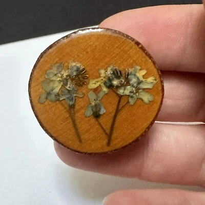 Handcrafted Wood And Real Pressed Dried Flower Floral Brooch Pin - Image 1 of 4