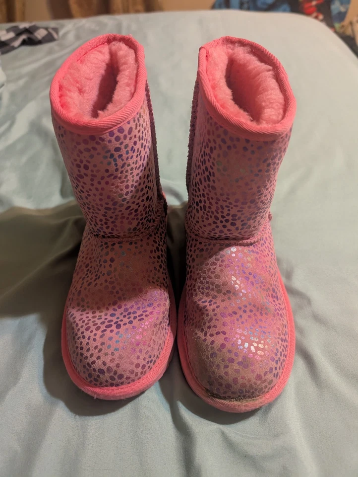 Girls Pink Cheetah Print UGGs Size 4 Kids - Image 1 of 4
