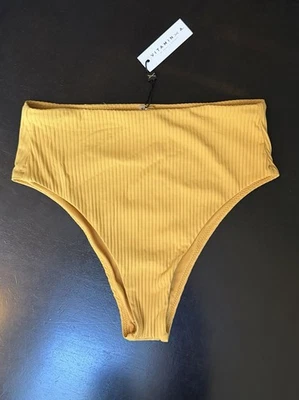 Traje de baño con parte inferior de bikini Vitamin A amarillo mostaza para mujer talla mediana 8 Foto 1 de 4