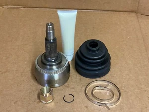 GLEICHLAUFGELENKSATZ VORNE AUSSEN FÜR NISSAN X-TRAIL T30 2.0 2.2 2.5 2001-2007 - Bild 1 von 1