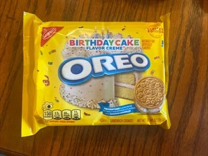 🟡 New Limited Edition Oreo Birthday Cake Flavor Creme 10oz 12AUG2025 - Picture 1 of 1