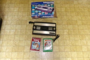 Consola de juegos Mattel Intellivision solamente (sin accesorios) con 2 juegos como se muestra - Imagen 1 de 4