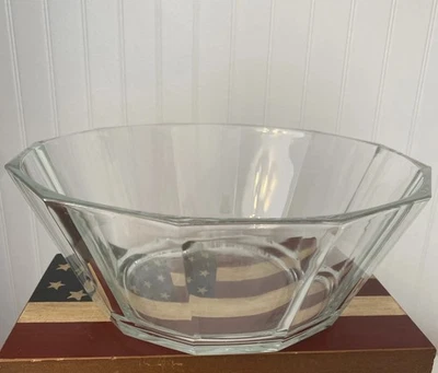 Bormioli Rocco Italy Clear Glass Paneled Fruit/Serving Bowl- 10 inches - Image 1 of 4