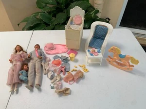 Vintage Barbie Heart Family dolls baby nursery lot - Picture 1 of 15
