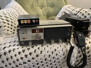 Lafayette HB-600 23 Channel CB Radio W/ Original mic- Priva-com 3c - Zdjęcie 1 z 6