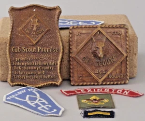 VINTAGE CUB SCOUT PLAQUES CUB SCOUT PROMISE + PATCHES - Picture 1 of 8