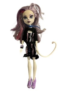Monster High Neu Scaremester Catrine Demew Puppe Mattel 2011 lila schwarz Kleid - Bild 1 von 10