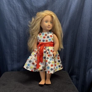 NUESTRA GENERACIÓN BABY DOLL 18” Muñeca Cabello Rubio Ojo Azul H18000-02 B5 - Imagen 1 de 14