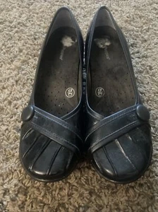 Hush Puppies Black Comfort Wedge Heel Leather Shoes Size 8.5 Faux Buckle Sh22 - Picture 1 of 8