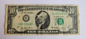 1977 $10 FRN - Board Break (Obverse) Error - FR #2023B - Picture 1 of 2