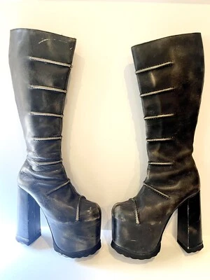 Vintage Platform Boots Size 8B - Image 1 of 3