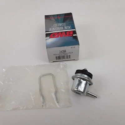 Fuel Injection Pressure Regulator Fit Chevrolet Camaro 1998-01 GMC K2500 96-2000 - Image 1 of 4