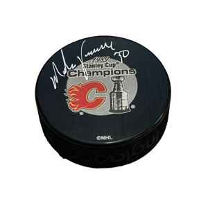 MIKE VERNON Signed 1989 Stanley Cup Champions Puck - Calgary Flames