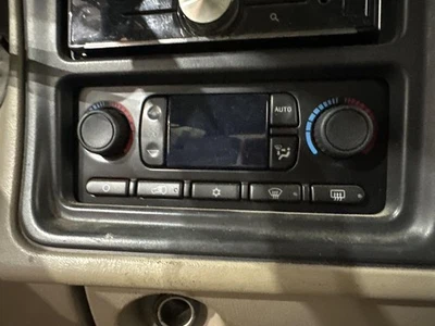 CONTROLADOR DE CALEFACCIÓN/AC Chevrolet Silverado 2500 Pickup 2003-2004 Foto 1 de 4