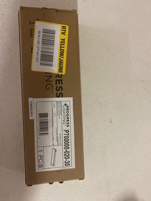 Barra de luz LED debajo del gabinete Progress Lighting P700000-020-30, 3000K, Bro antiguo Foto 1 de 2