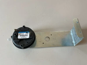 OEM ICP HEIL TEMPSTAR COMFORTMAKER ARCOAIRE 2.11WC PRESSURE SWITCH IS20204-4016 - Picture 1 of 4