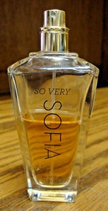 So Very Sofia by Sofia Vergara Eau De Parfum Spray (1.7 oz 50% full) Women H32 - Picture 1 of 3