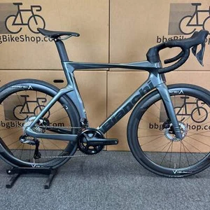 New Bianchi Oltre Comp, Ultegra Di2 12-speed, Carbon Fiber Road Bike-2024, 57cm - Picture 1 of 12