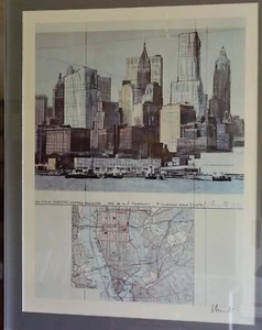 CHRISTO signiert:  "TWO LOWER MANHATTAN WRAPPED BUILDINGS" mit Original-Signatur - Bild 1 von 3