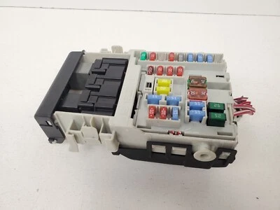 2016-2019 CADILLAC XTS DASH FUSE RELAY BOX 13222786 OEM — 第 1/4 张图片
