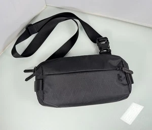 TOMTOC Compact EDC XPac Waterproof ORIGINAL Travel Sling Bag Brust Schultertasche - Bild 1 von 12