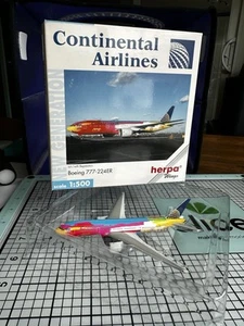 Herpa Wings 500 Continental Airlines B777-200ER "Peter Max" NG 1:500 - Picture 1 of 13