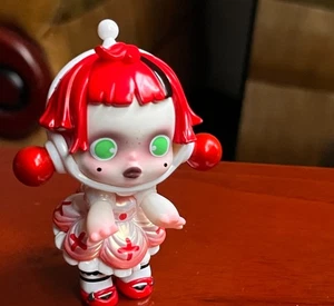 Authentic POP MART SKULLPANDA White Maid 8.5cm - Picture 1 of 2