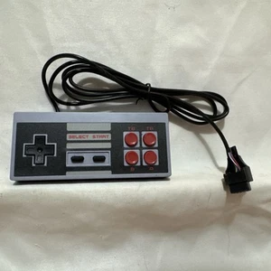 Nintendo Controller per Console NES Classic (Remake) - Foto 1 di 3