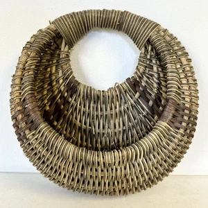 Wicker Woven Hanging Wall Pocket Basket Decorative Storage Boho Farmhouse - Picture 1 of 6
