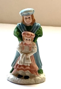 Traditions porcelain Victorian Xmas Village replacement mom and daughter 1992 - Picture 1 of 3