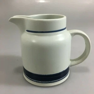 Royal Doulton Biscay Lambeth Stoneware Creamer Blue White 12 oz England - Picture 1 of 6
