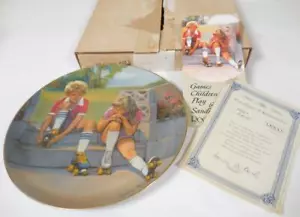 Plato Coleccionista Sandra Kuck "Amigos Patinadores" (1981) RECO, Juegos Niños Jugar - Imagen 1 de 9