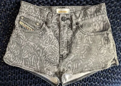 Pantalones cortos Diesel Industry Denim Division Foto 1 de 4