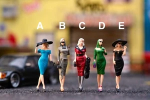 Miniature Figure Retro Glamour H0 1/87 or Scale 1/64 Diecast Diorama - Picture 1 of 1